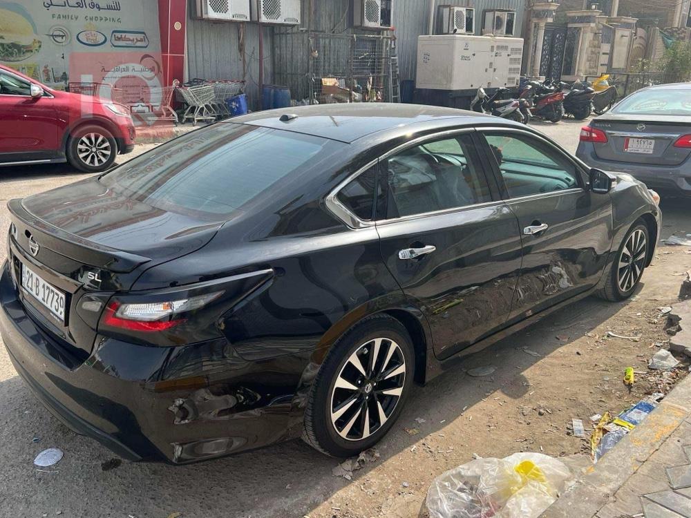 نيسان ألتيما